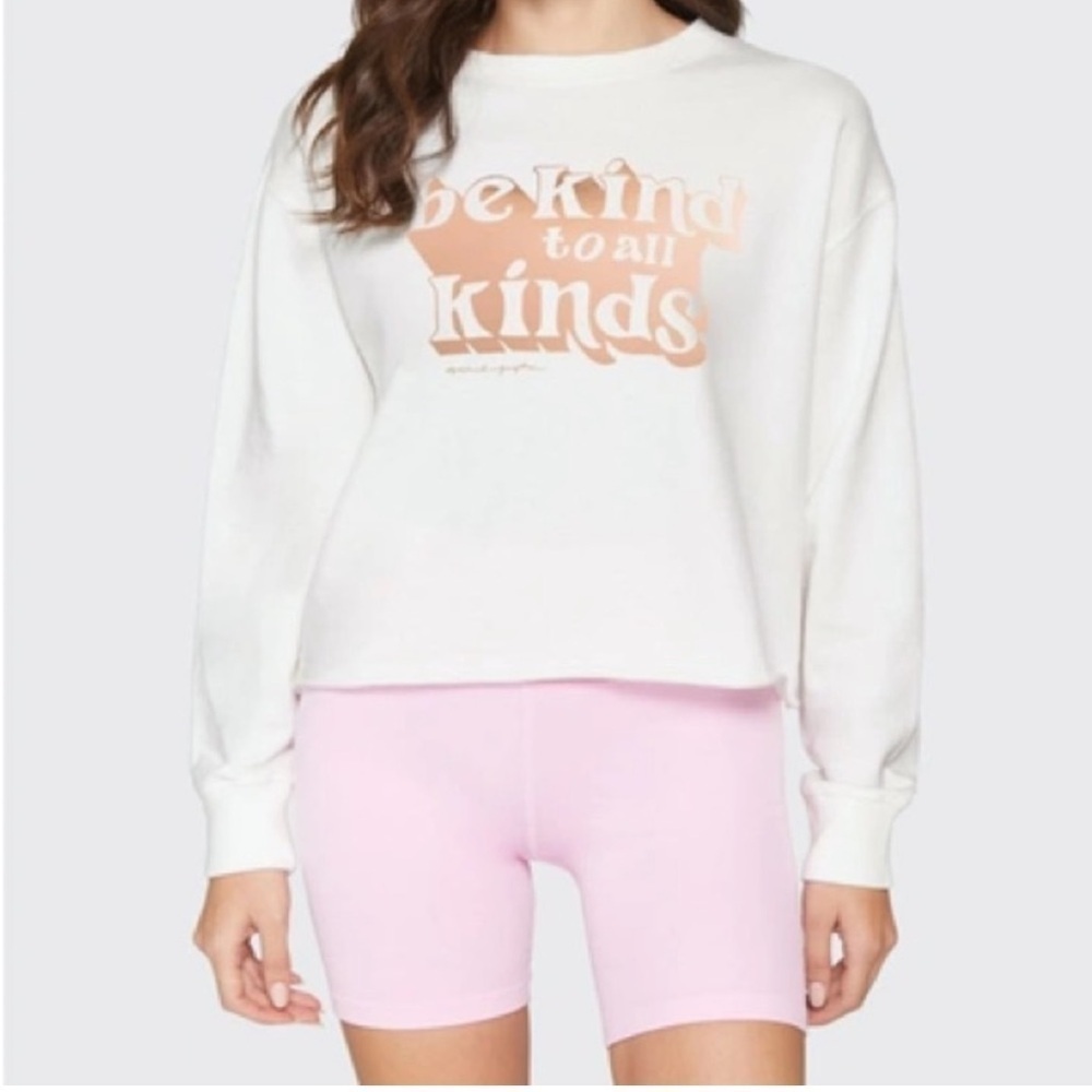 Spiritual Gangster Be Kind Cropped Crewneck Graphic Sweatshirt